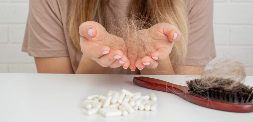 Симптомы выпадения волос на голове