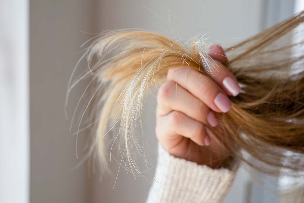 Причины секущиеся волос