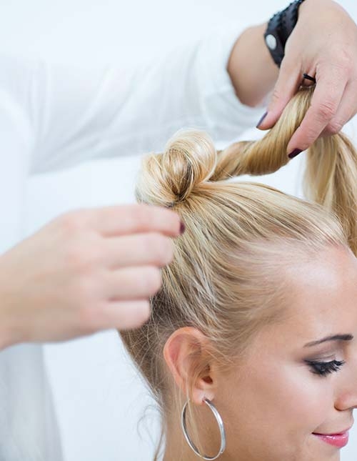 Как завязать гульку на голове