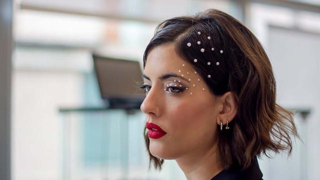 Как убрать челку красиво